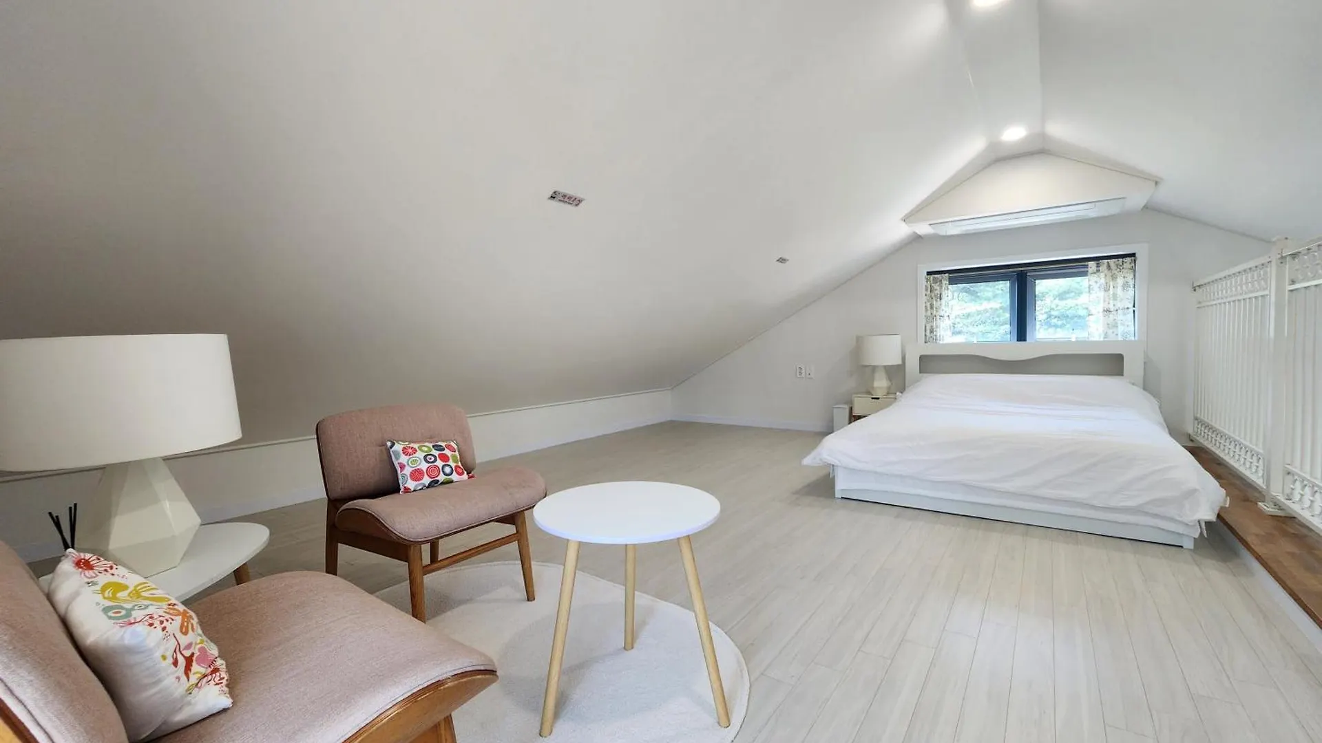 Apartment Aewol Yusuam Shell Hansion Jeju South Korea